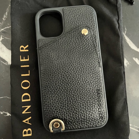 iPhone 11 case - Picture 2 of 2